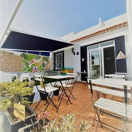 بيت شباب Endless Summer House (adults Only) *
